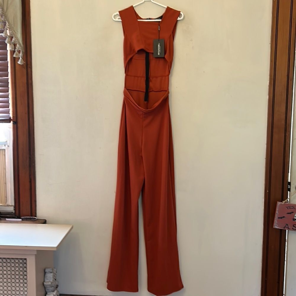Pretty little thing rust crepe square neck cut out jumpsuit Size 6 New